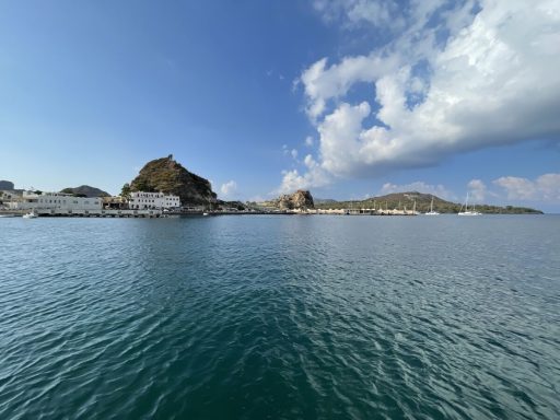 Vulcano, Porto Levante